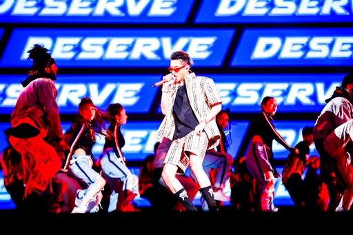 Police: Man Defrauded Chinese Pop Singer in Sex Scandal