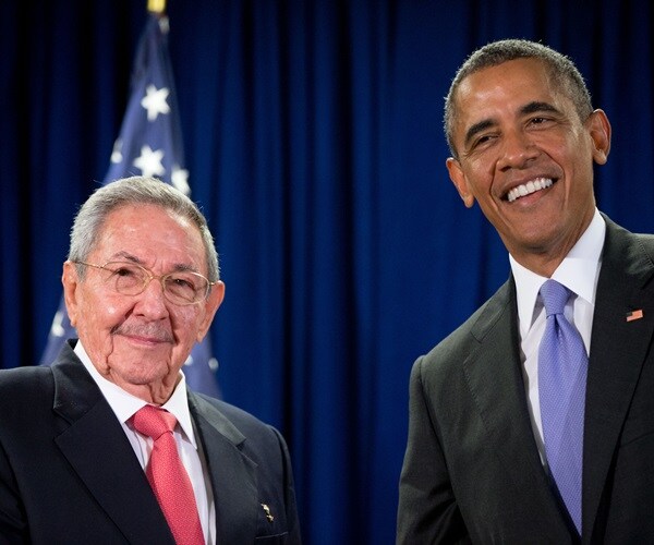 US, Cuba Agree on Restoring Commercial Flights 