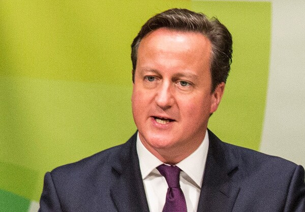 David Cameron 'Purring' Queen Comment Gets a Royal Apology