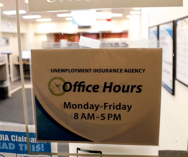 Most US Adults Making Under $50K Lack Savings to Last 3 Months