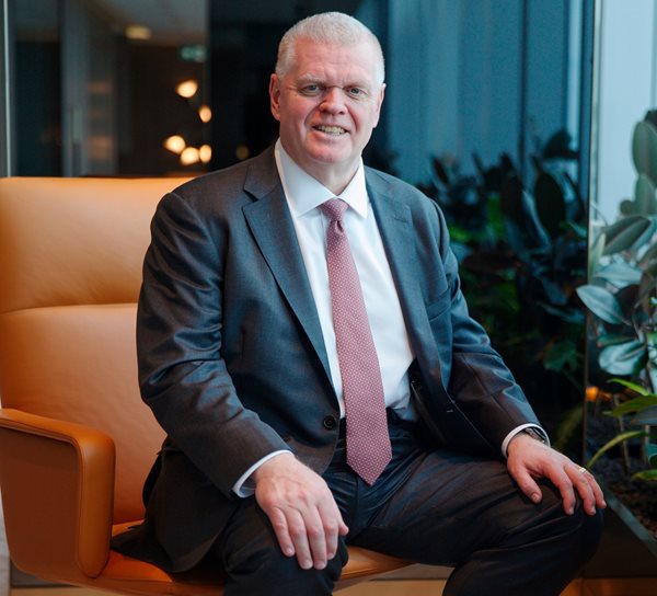 Global Finance Chiefs to Face Tough China Questions