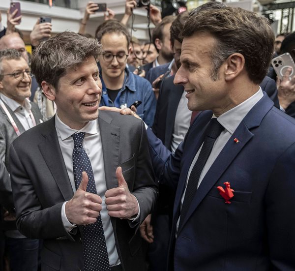 Sam Altman, Visa in Talks Over Stablecoin Wallet