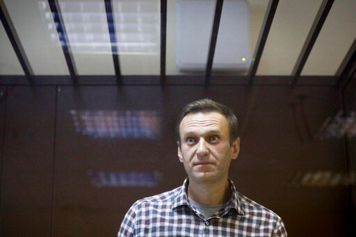 Aide: Jailed Russian Opposition Leader Ill, Perhaps Poisoned