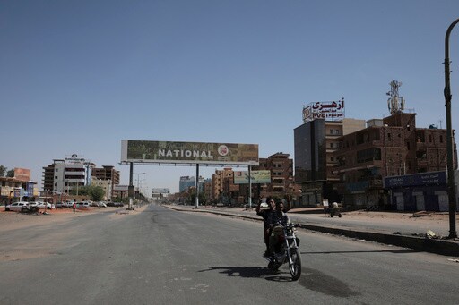 Fighting Rages in Sudan Hours after Cease-fire Was to Begin