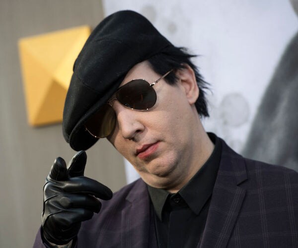 Marilyn Manson Aims Fake Gun at San Bernardino Crowd