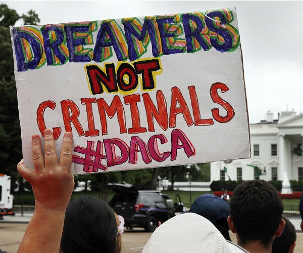 Rep. Curbelo: Dreamers Bill Will Help 'de Facto Americans'
