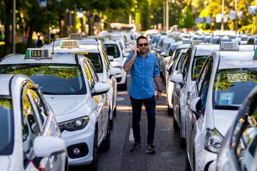 Madrid Taxi Drivers Protest Proposed Ride-hailing Rules