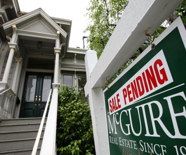 Existing Home Sales Plunge 10.5 Percent as New Rules Seen to Be a Drag