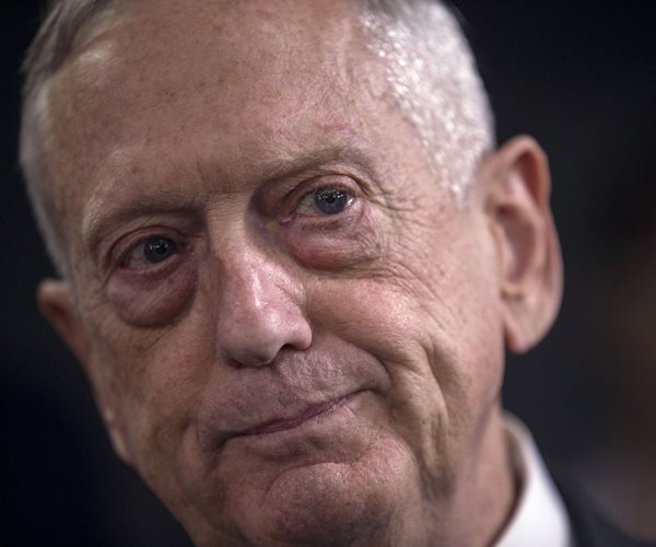 Mattis: US Still Backs Saudi Coalition to Limit Yemen Deaths
