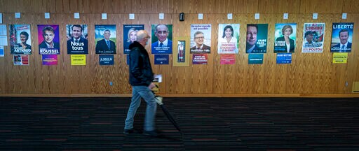 Polls Open in 1st round of France's Presidential Election