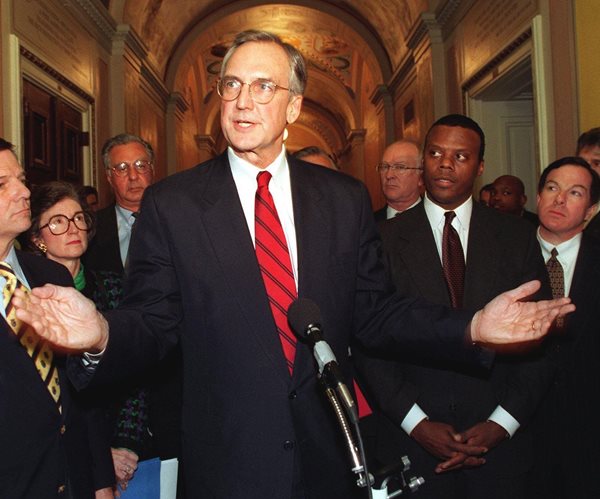 Bob Livingston Regrets Letting Dennis Hastert Take the House Gavel