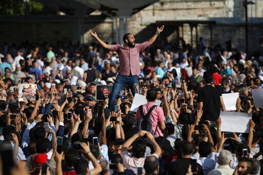 Egypt Arrests 8, Including Ex-lawmaker, for Plotting Riots