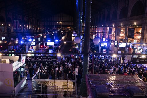 Paris Parties All Night with Silent Disco, Art Shows