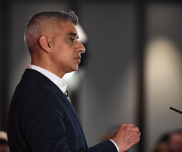 London Promises Knife Control