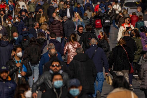 Outdoor Mask Mandate Ends in Spain, Italy to Follow Suit