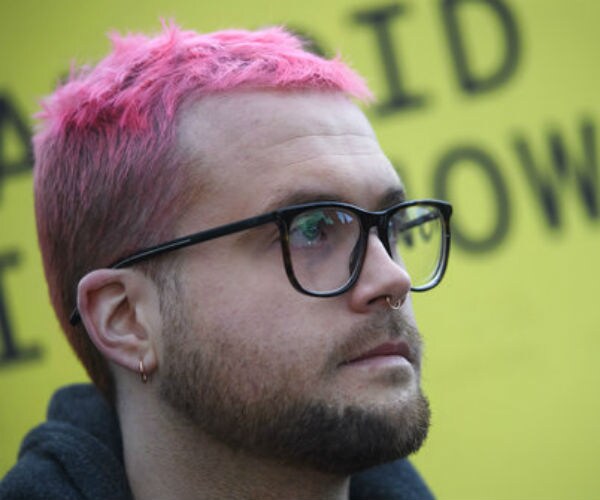 Cambridge Analytica Whistle-Blower to Meet with House Democrats