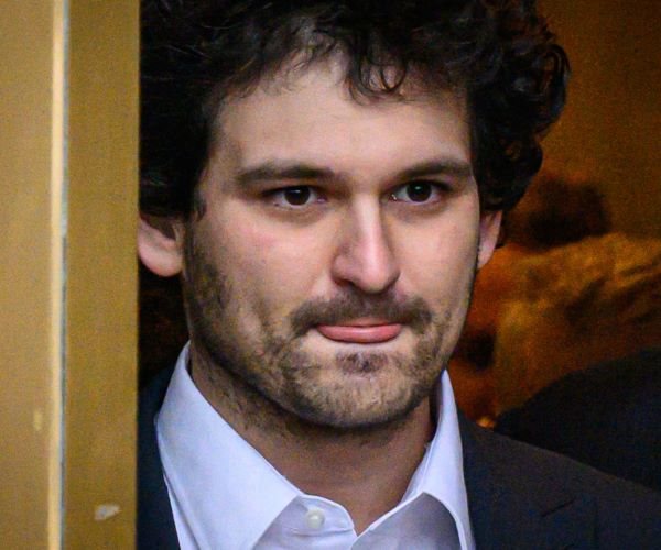 Sam Bankman-Fried to Enter Plea in FTX Fraud Case