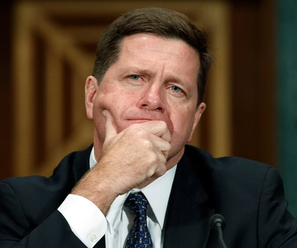 Ex-SEC Chair Calls for Company China Risk Disclosures