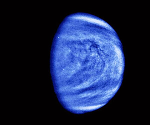 Venus Clouds Could Host Extraterrestrial Life Forms, Study Says