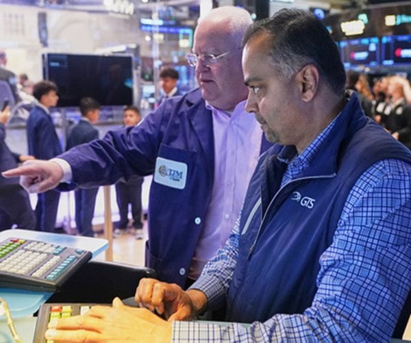 Stocks Tick Down as Their Recordbreaking Rally Slows