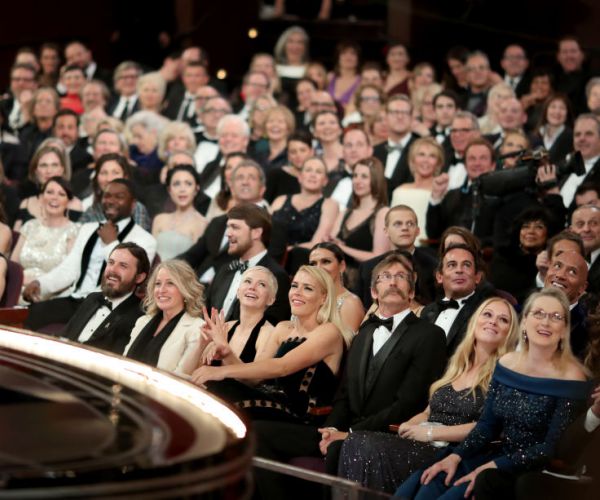 In Hollywood, Conservatives Feel the Heat 