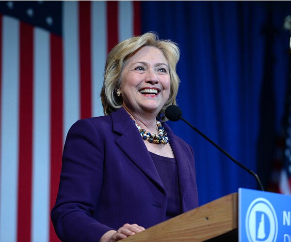 Clinton: My Donors Have Nothing to Do With My Positions