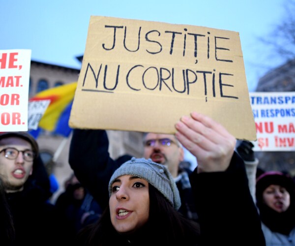 Romania Protest: 15,000 March Against Corruption Pardons