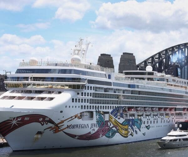 Norwegian Cruise Line Scraps COVID-19 Tests, Masks
