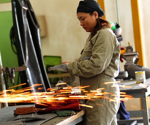 Women in America's Blue-Collar Areas Face the Biggest Pay Gap