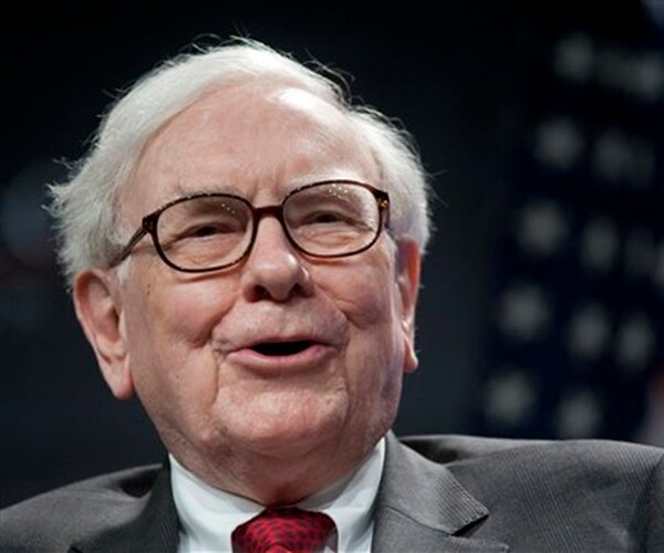 Buffett Nudges Berkshire Succession Plans Forward, and It's Time