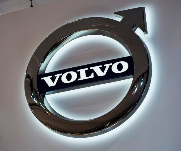US Fines Volvo $130M for Delayed Recalls