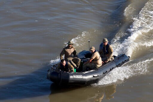 Hungary: Salvage Efforts Resume at site of Sunken Tour Boat