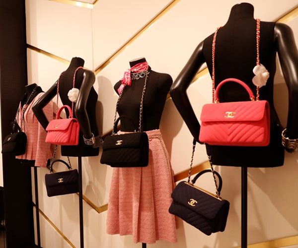 To Survive, Saks Must Court the Less Well-Heeled