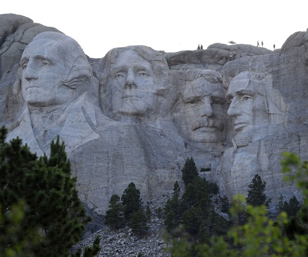 mount rushmore in south dakota