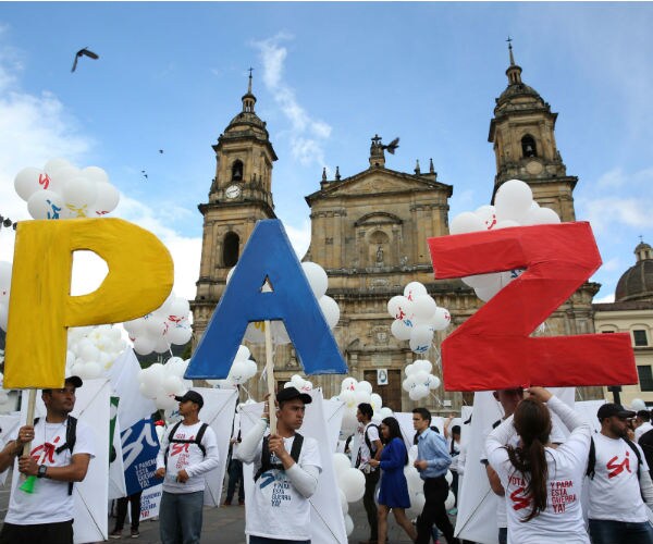 Colombia, Marxist Rebels Sign Accord Ending 52-Year War
