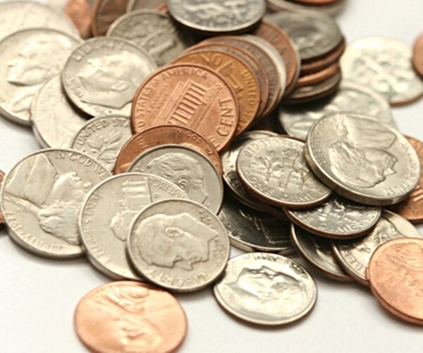 Walmart, Kroger Grapple With Coin Shortage, Urge Cards Instead