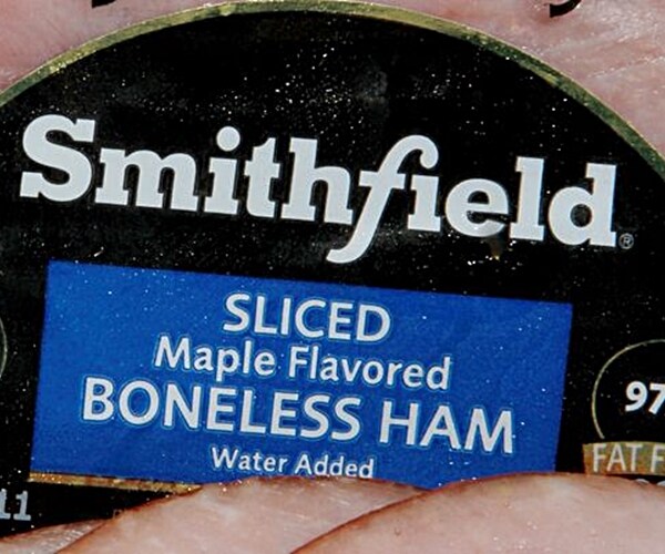 Pork Giant Smithfield Skips Middlemen in Grain Supply Chain