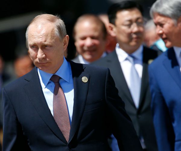 HuffPost: Ex-CIA Agent Rips Megyn Kelly Outtake From Putin Interview