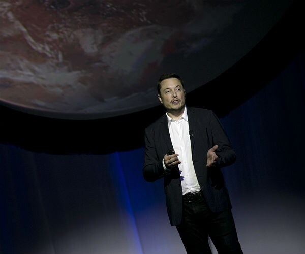 Elon Musk: NASA Bill Does Nothing for Deep Space Exploration