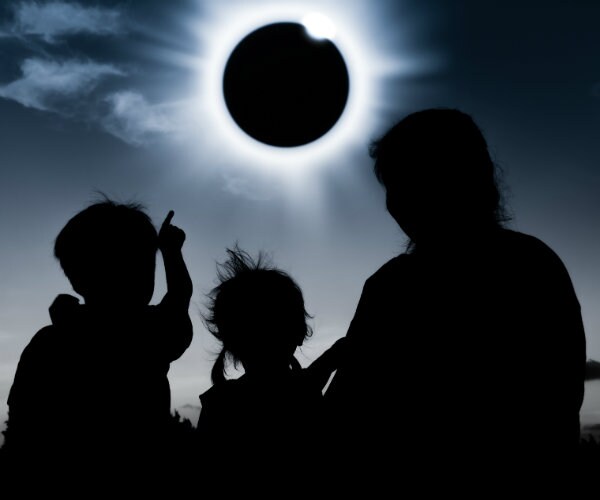 Few Americans Damaged Their Eyes During Eclipse