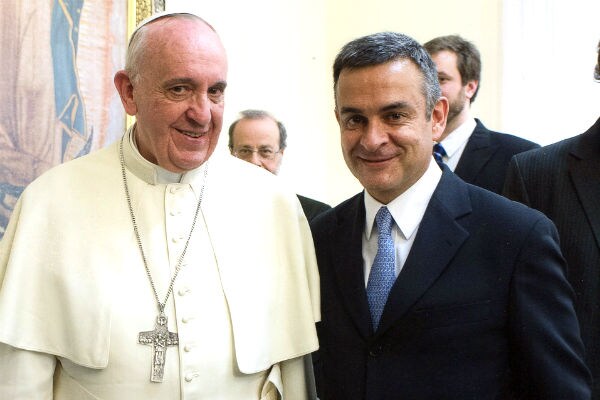 Pope Francis: Thumbs Up for Biography