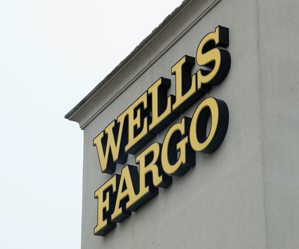 Wells Fargo to Cut Thousands of Job Starting This Year