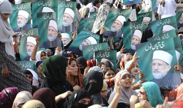 Prominent Pakistan Cleric Returns to Lead 'Revolution'