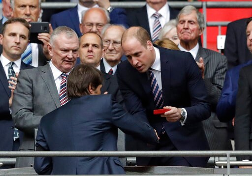 Prince William Talks of Sadness That Family Can't Meet Diana