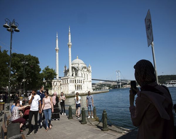 Istanbul Mayor Takes Office Days After Crushing Victory Over Erdogan