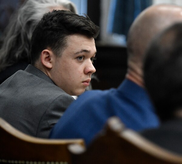 Rittenhouse Jury Deliberates for Third Day Without a Verdict