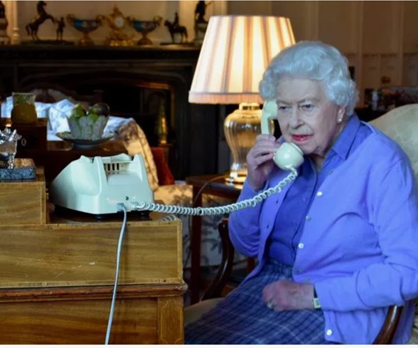 Britain's Queen Elizabeth to Make Rare Address to Nation 