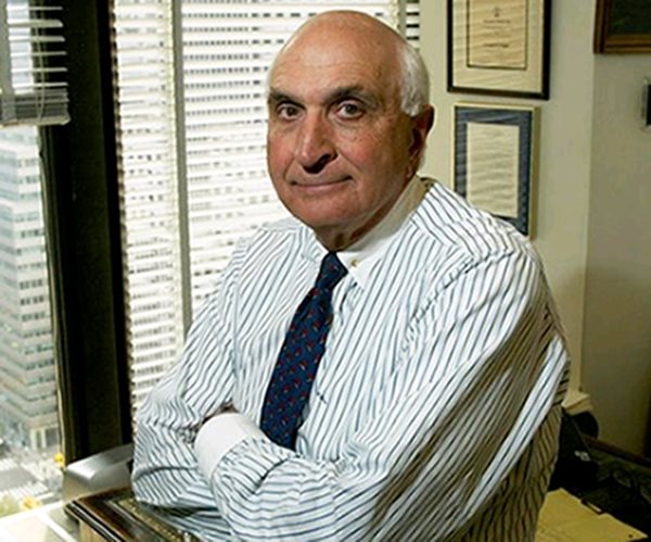 Langone: Tough Regulations Make Small Banks Bad Investments