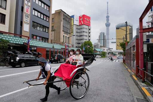 As COVID Fears Ebb, Japan Readies for Tourists from Abroad