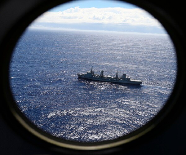 MH370 Shipwrecks: Search for Missing Plane Finds 2 Sunk Boats